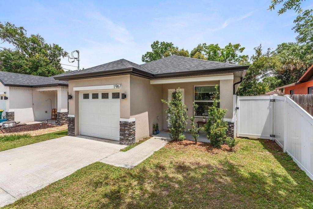 Photo of 1967 Virginia Avenue, Eustis, FL 32726 (MLS # S5149605)