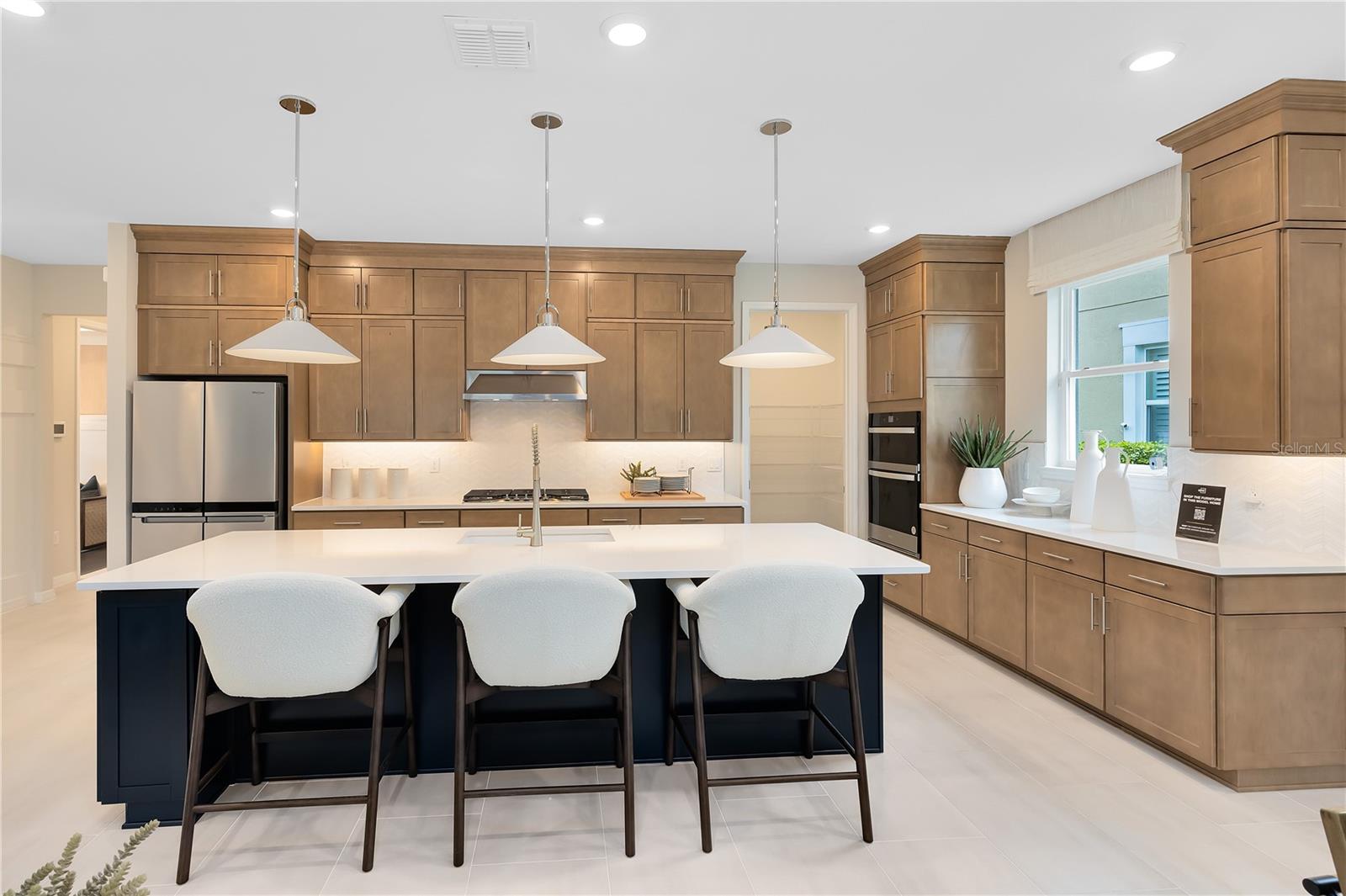 DEL WEBB TWIN LAKES - Residential