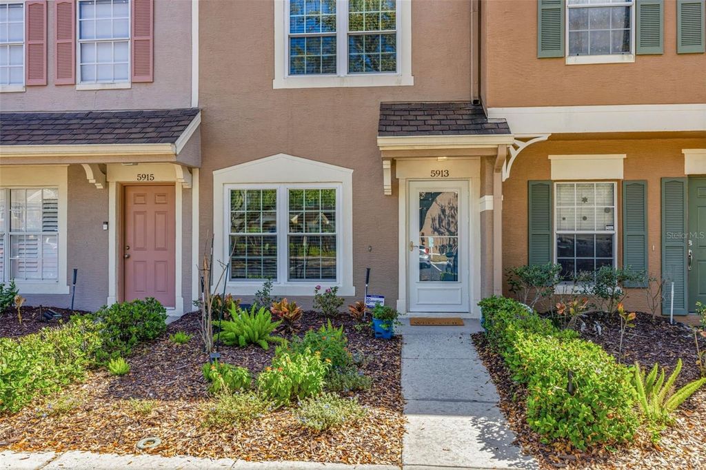 Photo of 5913 Bayside Key Drive, Tampa, FL 33615 (MLS # TB8486318)