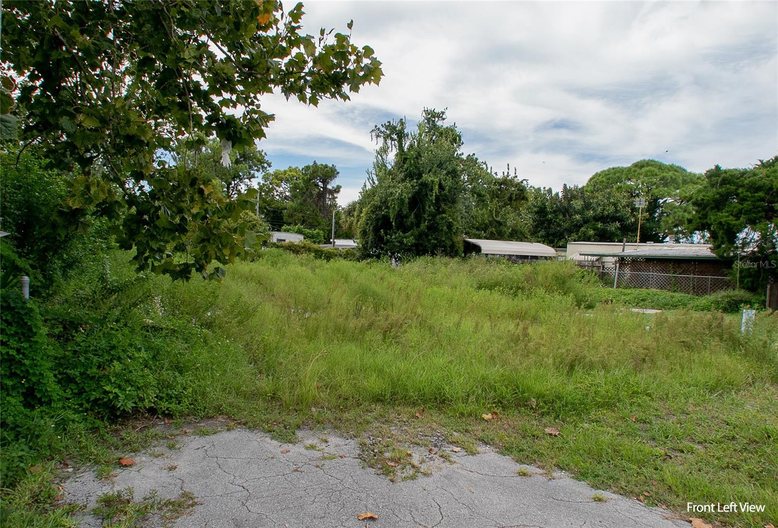 IN CITY VACANT LOT- LOCATION LOCATION... SHORT WALK TO US 19 AND STARBUCKS AS WELL AS VARIOUS OTHER SHOPPING AMENITIES. LOT IS ALREADY CLEARED AND BUILDABLE FOR SINGLE FAMILY HOME. ASK US ABOUT FINANCING THIS LOT WITH A CONSTRUCTION LOAN. SEVERAL OTHER FINANCING OPTIONS AVAILABLE.