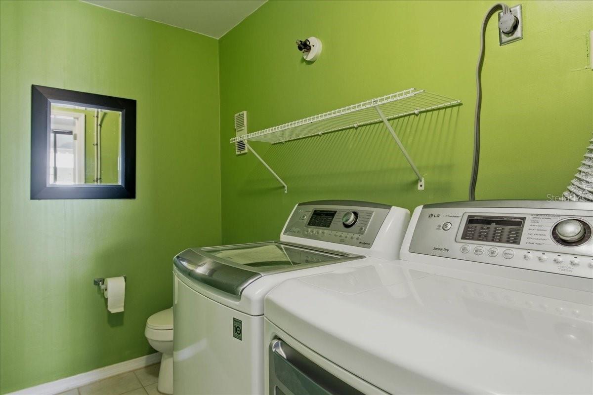 ERROL OAKS CONDO 01 - Residential