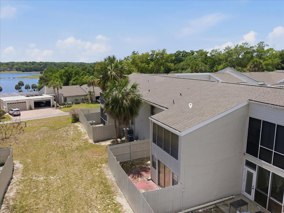 ERROL OAKS CONDO 01 - Residential