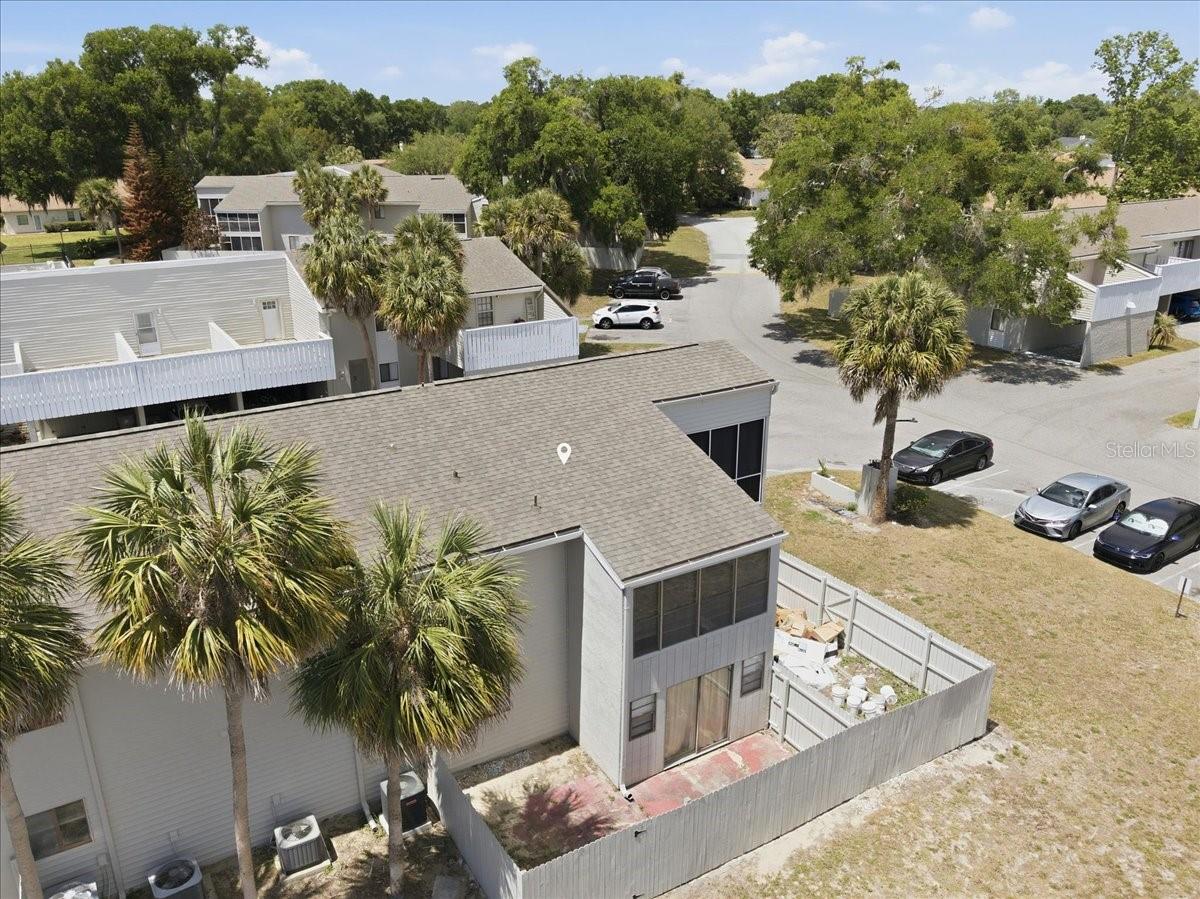 ERROL OAKS CONDO 01 - Residential