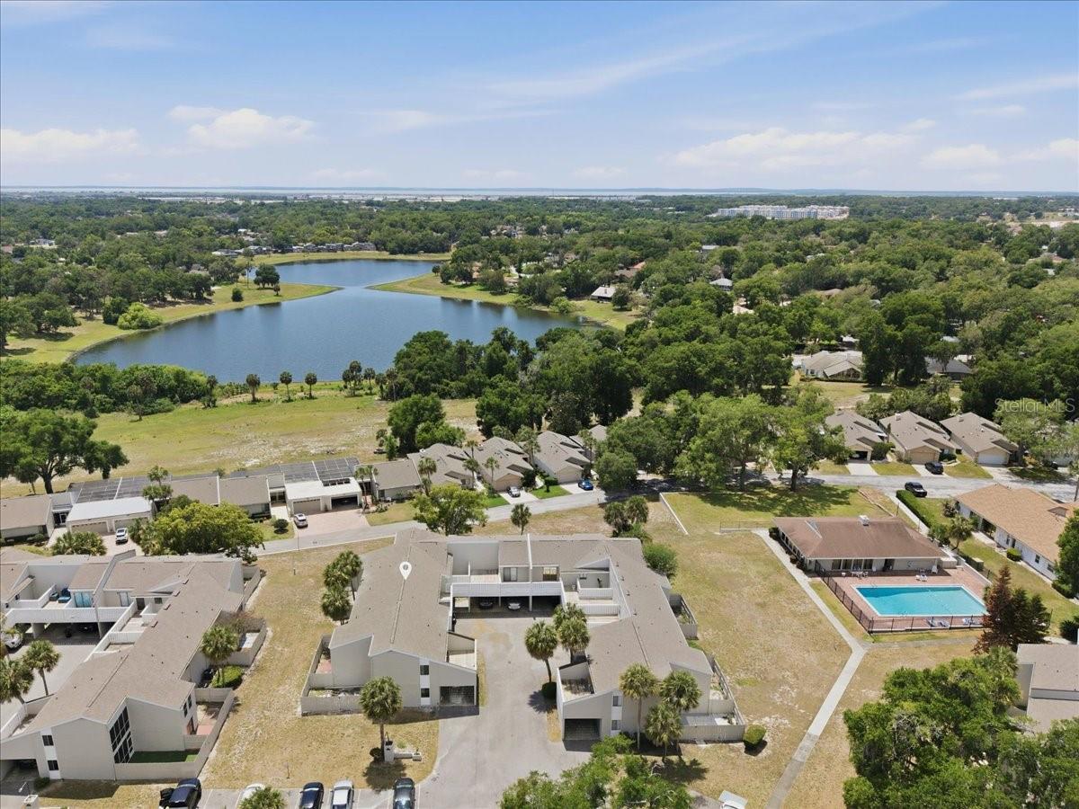 ERROL OAKS CONDO 01 - Residential