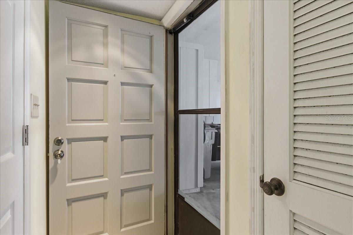 ERROL OAKS CONDO 01 - Residential