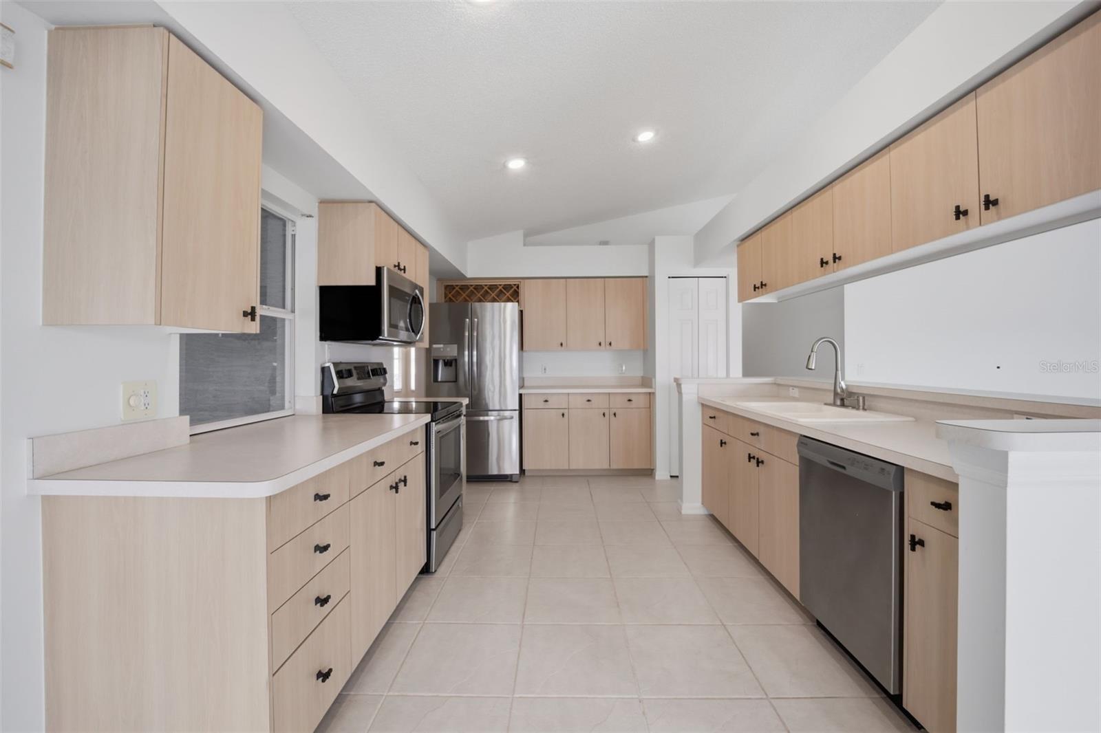 1228 ASHBOURNE CIRCLE