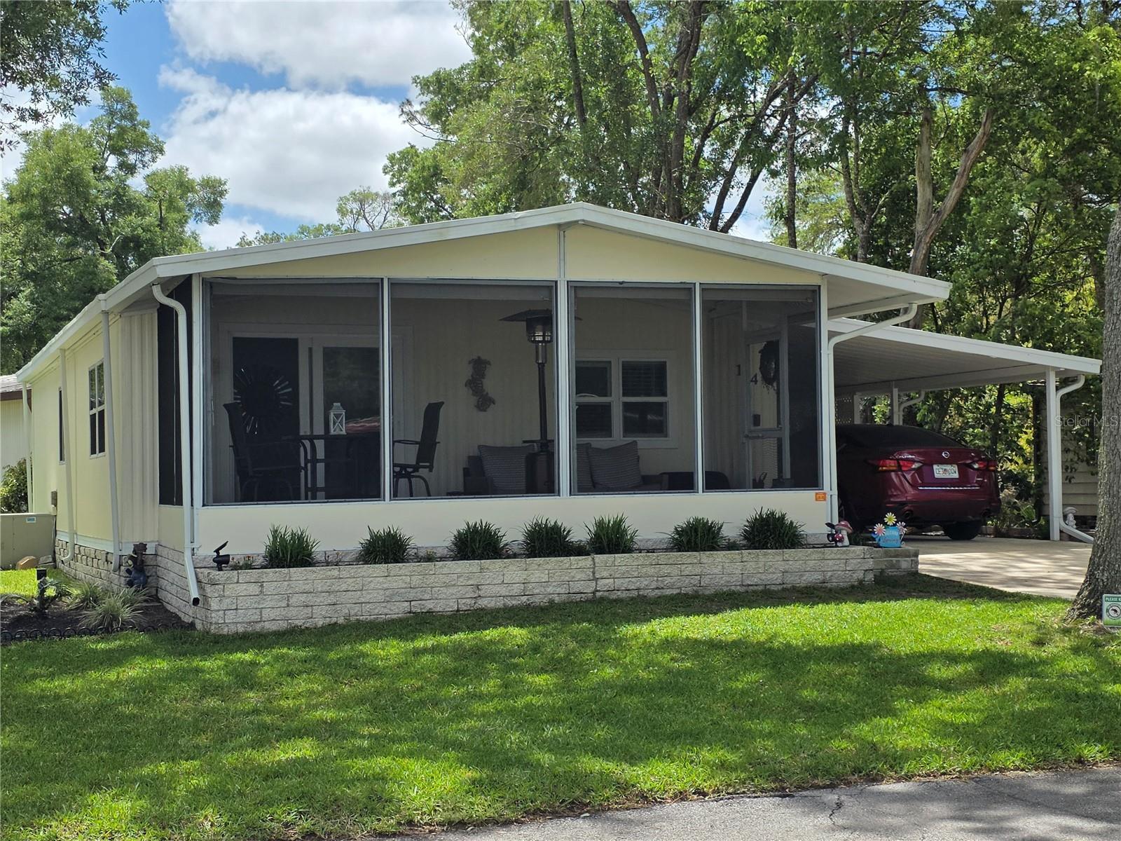 HIDDEN HILLS - Residential