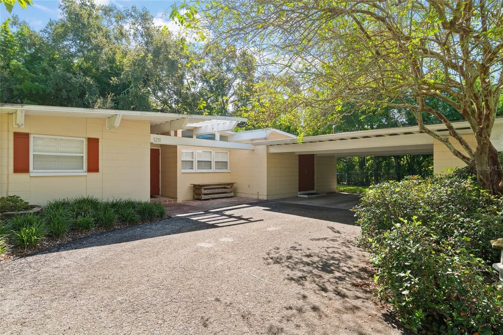 Photo of 1211 Brookside Drive, Clearwater, FL 33764 (MLS # W7890644)