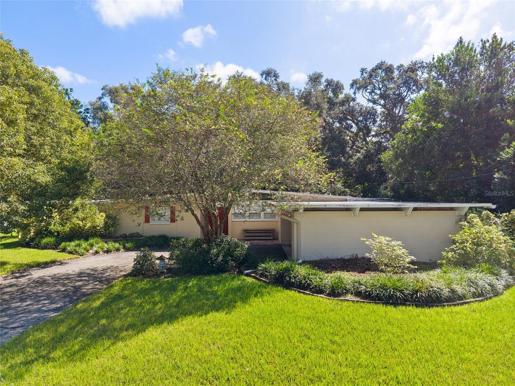 Photo of 1211 Brookside Drive, Clearwater, FL 33764 (MLS # W7890644)