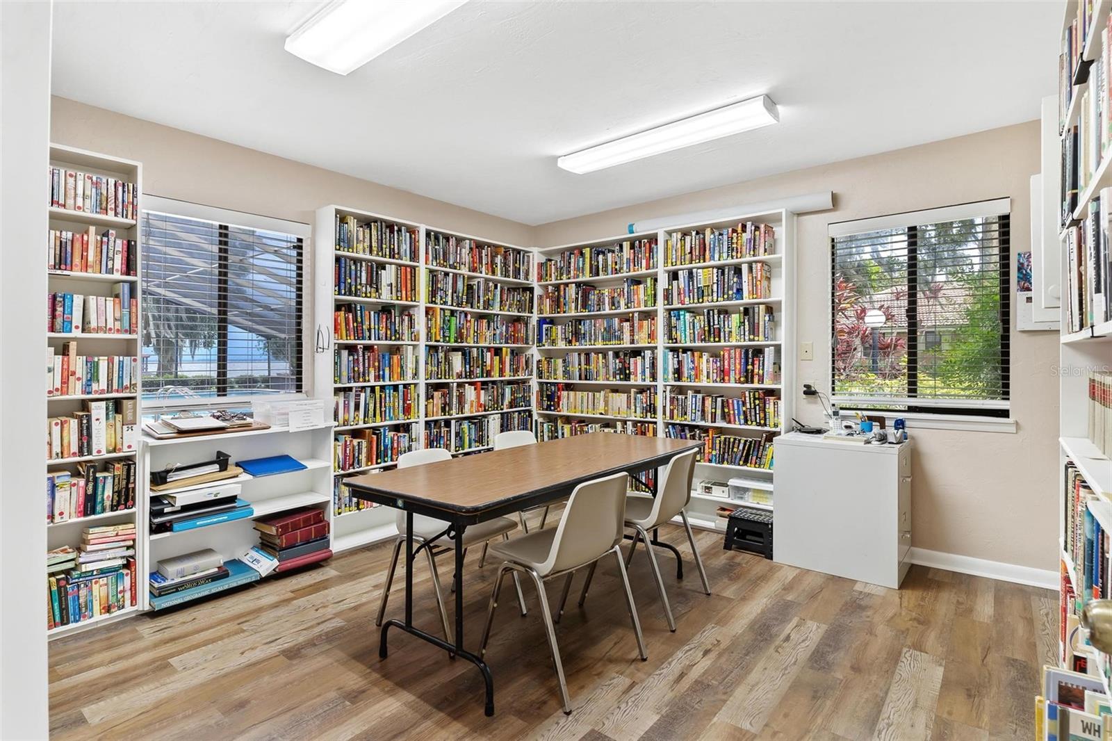 WATERWOOD TWNHS SUB - Residential