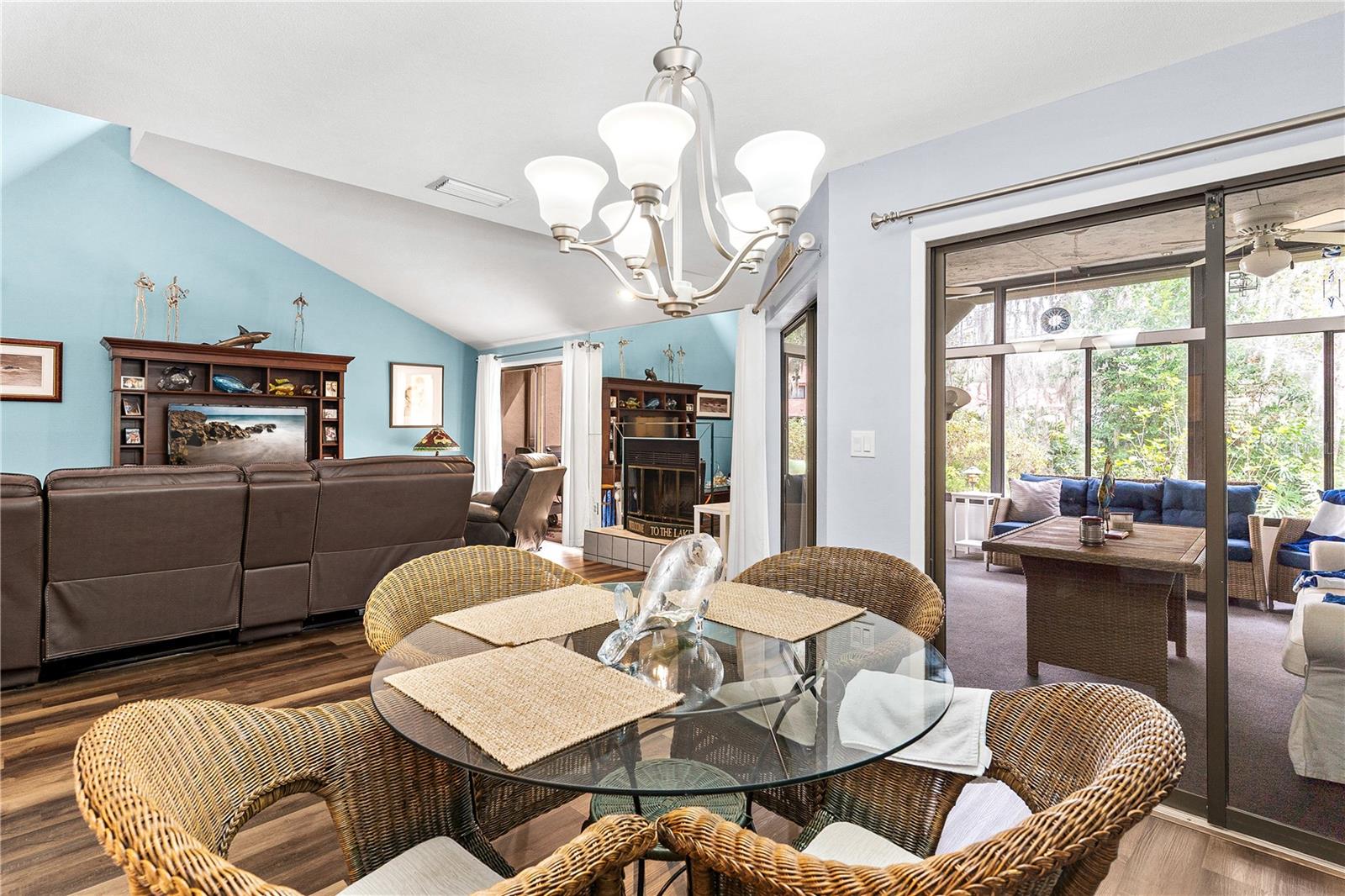 WATERWOOD TWNHS SUB - Residential