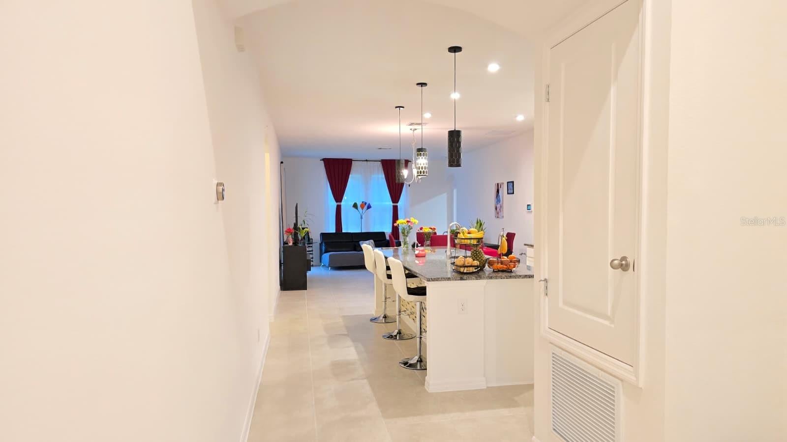 2938 SCARLETT DRIVE