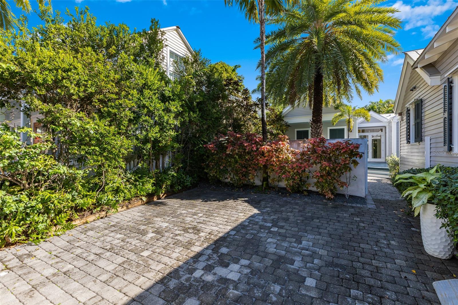 KEY WEST SQUARE 45 - Residential