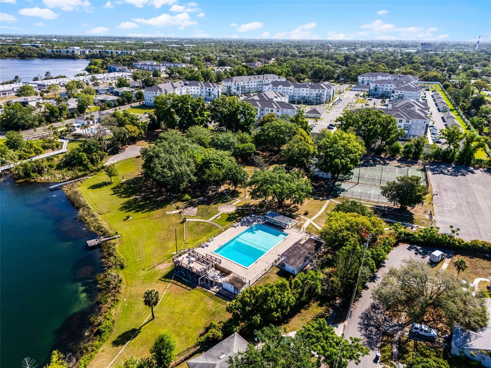 KINGSWOOD MANOR 1ST ADD - Residential