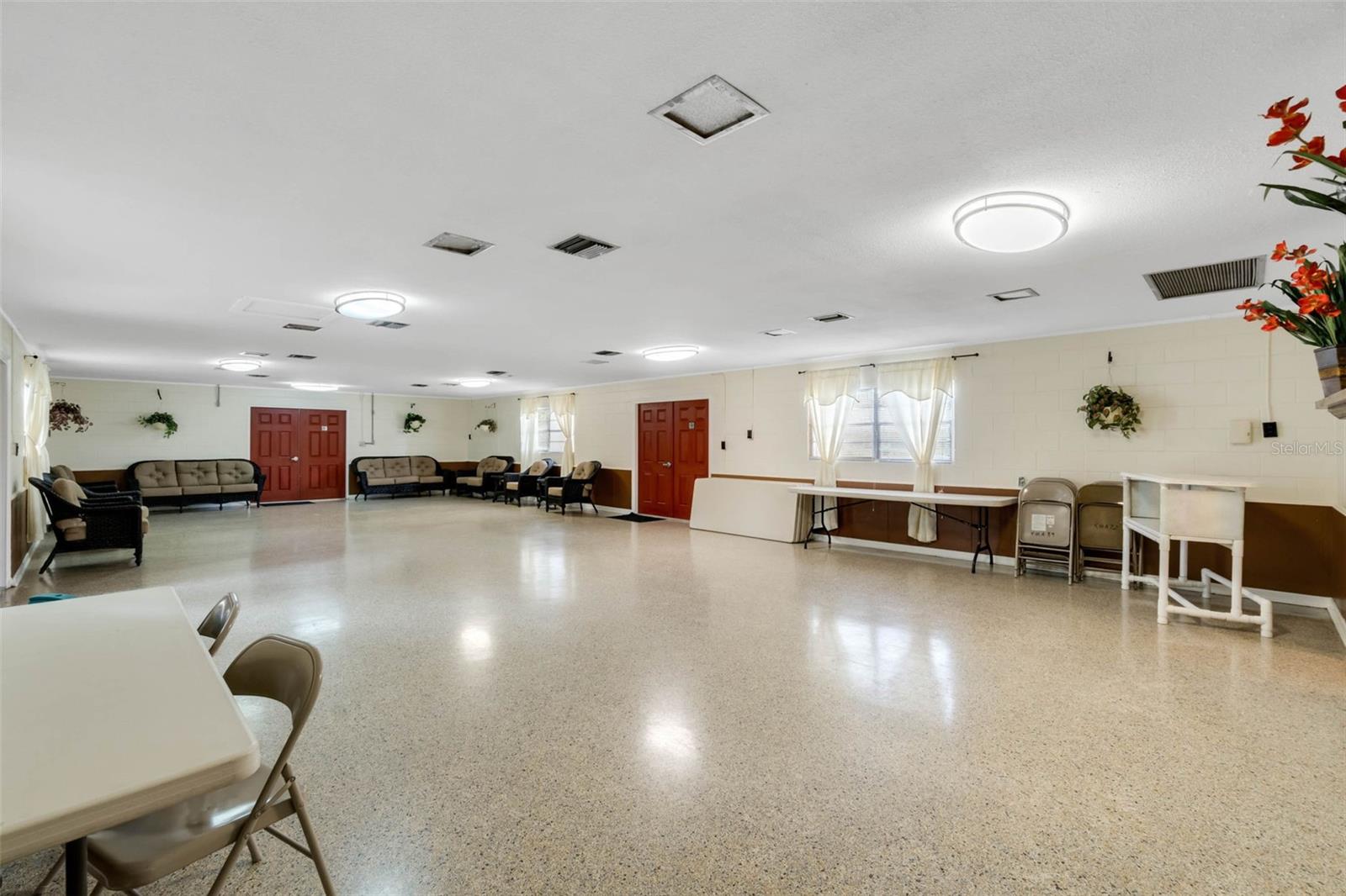 KINGSWOOD MANOR 1ST ADD - Residential