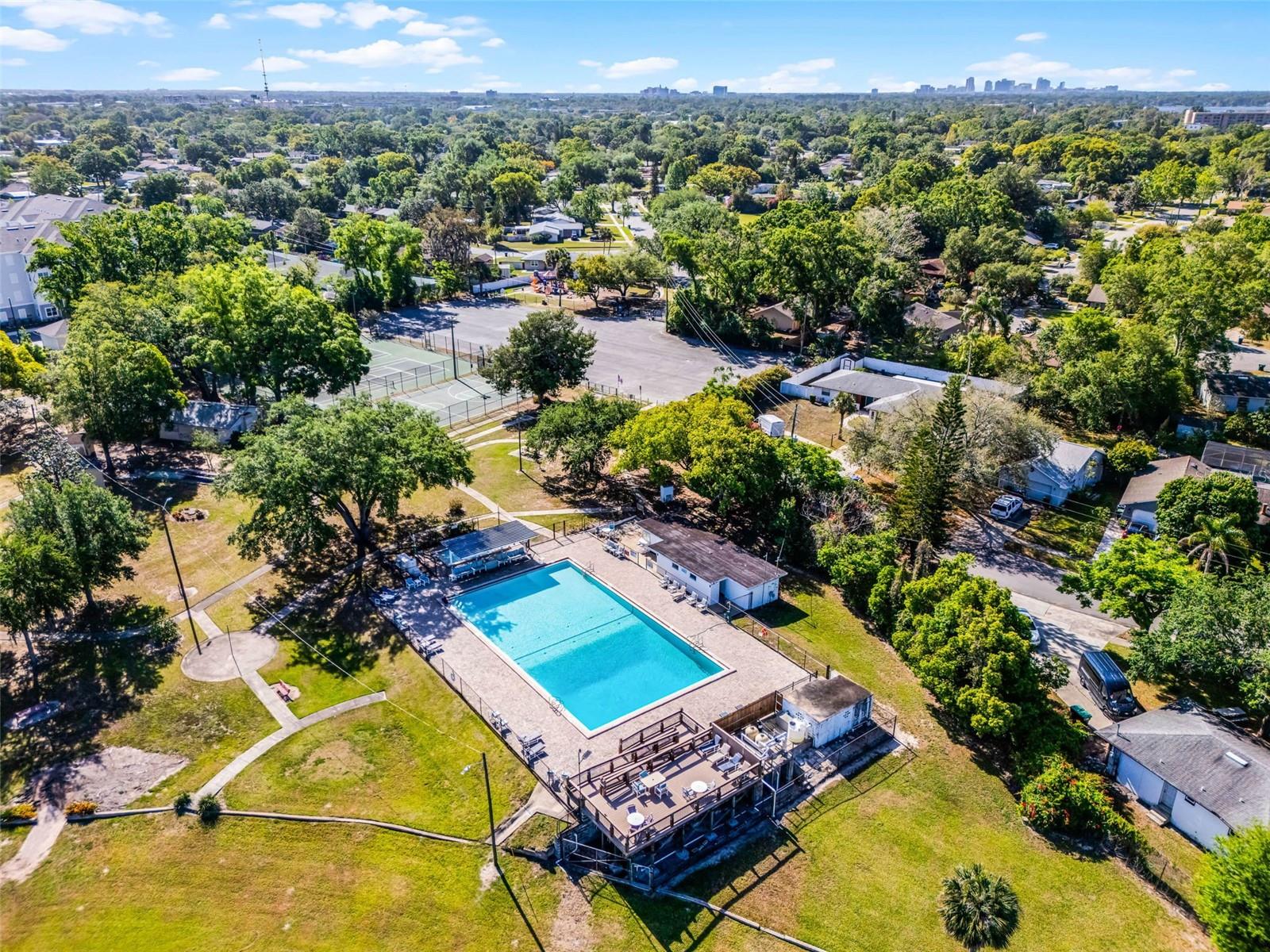 KINGSWOOD MANOR 1ST ADD - Residential