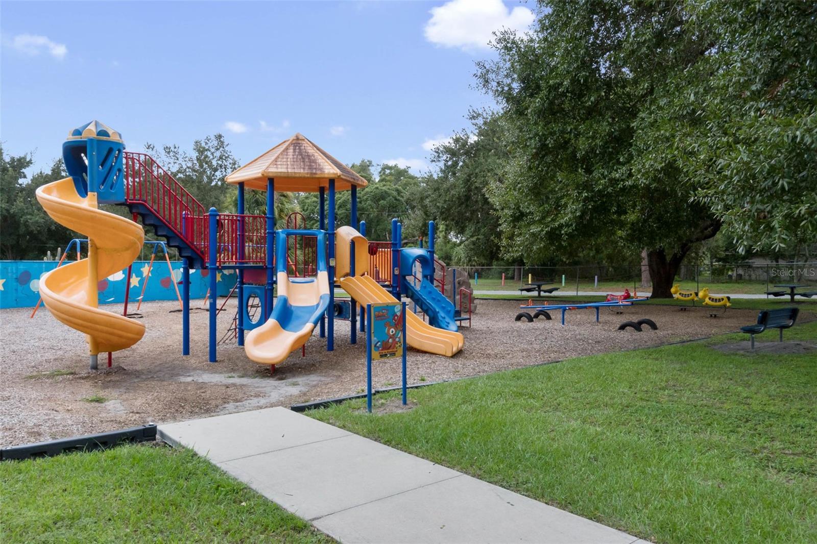 KINGSWOOD MANOR 1ST ADD - Residential