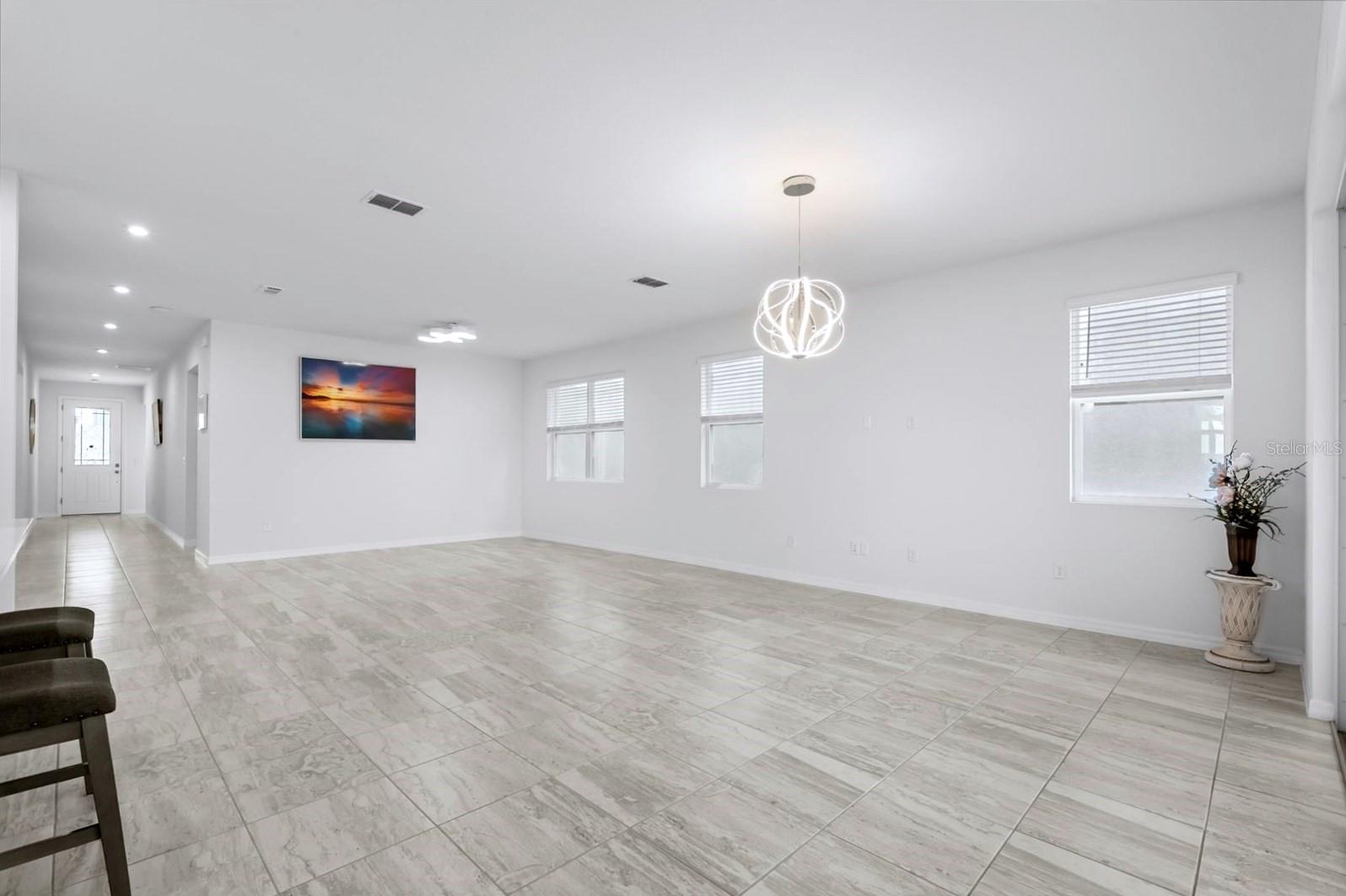 STARWOOD PH N-14 - Residential