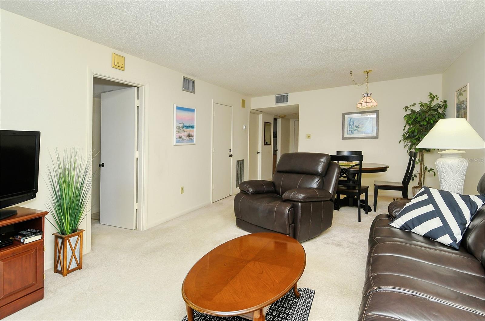 WILLOW LINKS - Residential