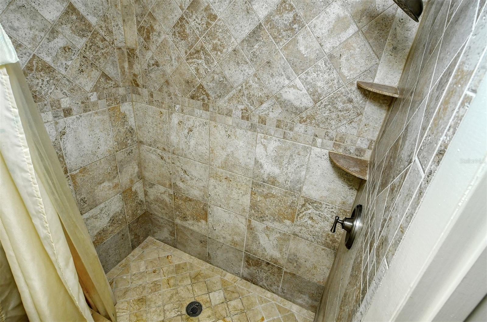 WILLOW LINKS - Residential