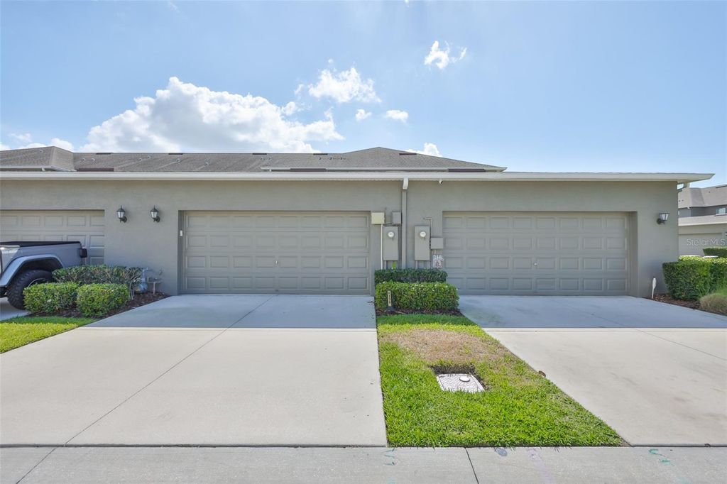 Photo of 6330 Lantern View Place, Apollo Beach, FL 33572 (MLS # TB8485323)