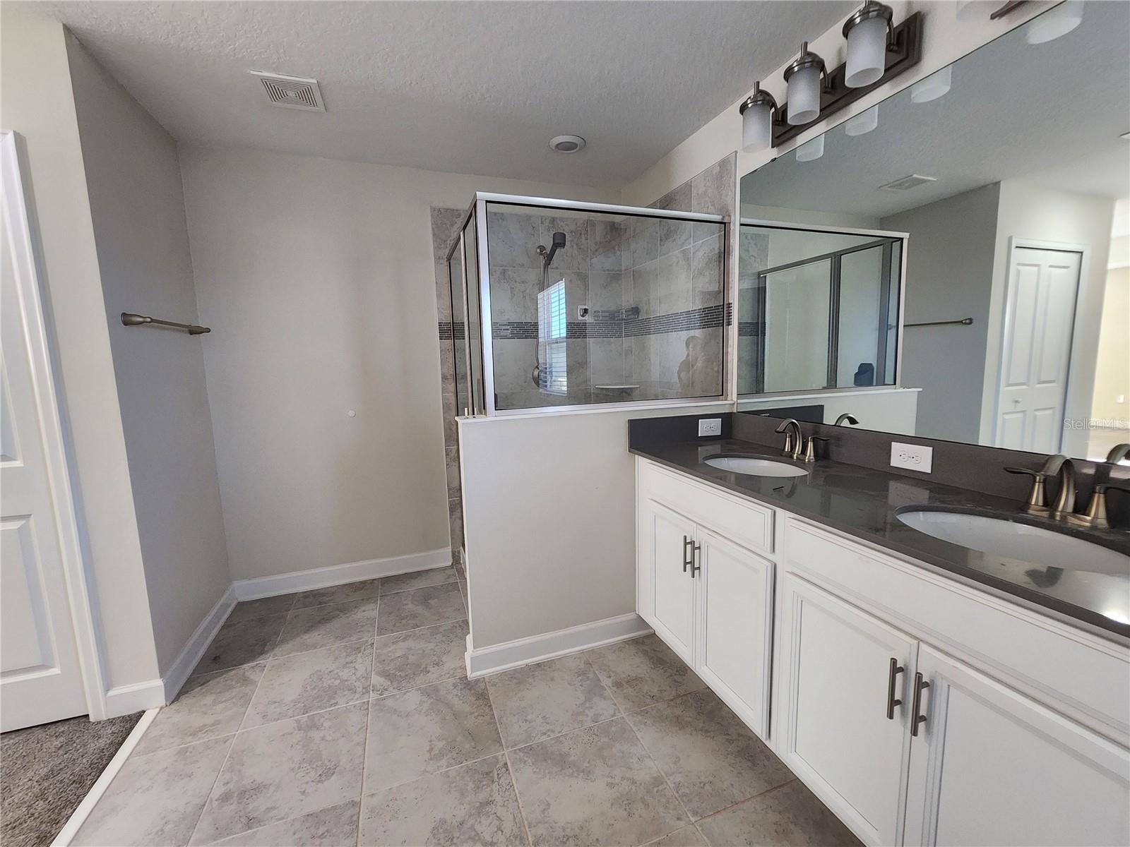 STOREY PK-PH 5 - Residential Lease