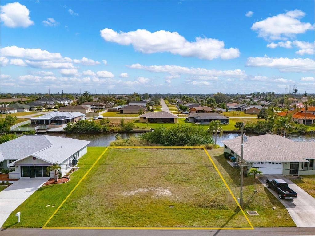 Photo of 128 SW 34th Lane, Cape Coral, FL 33914 (MLS # C7505071)