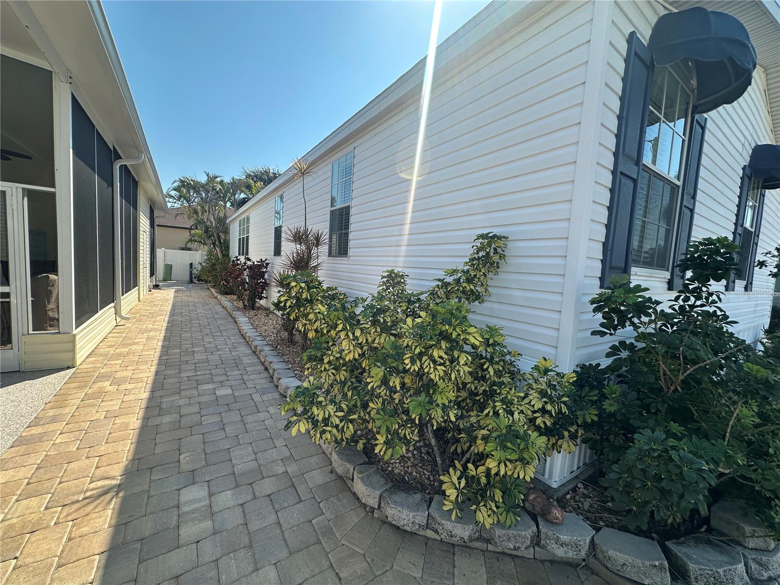 JAPANESE GARDENS MHP - Residential