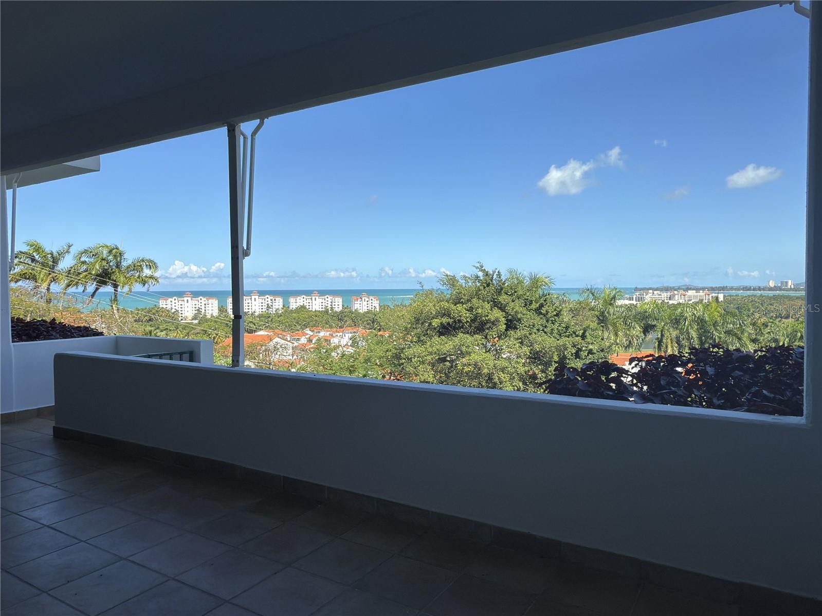 LAS VISTAS DE RIO MAR - Residential
