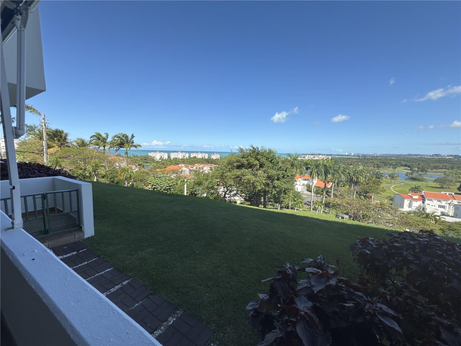 LAS VISTAS DE RIO MAR - Residential