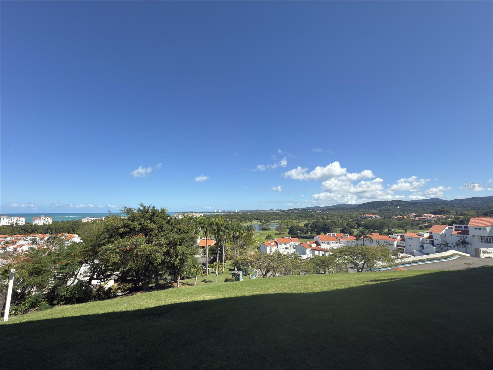 LAS VISTAS DE RIO MAR - Residential