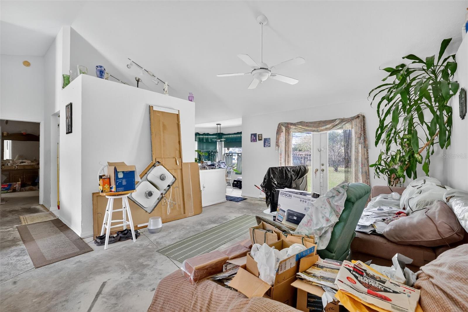 36703 SUNDANCE DRIVE