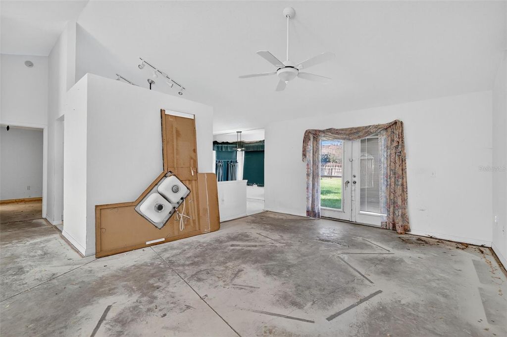 Photo of 36703 Sundance Drive, Grand Island, FL 32735 (MLS # C7516740)