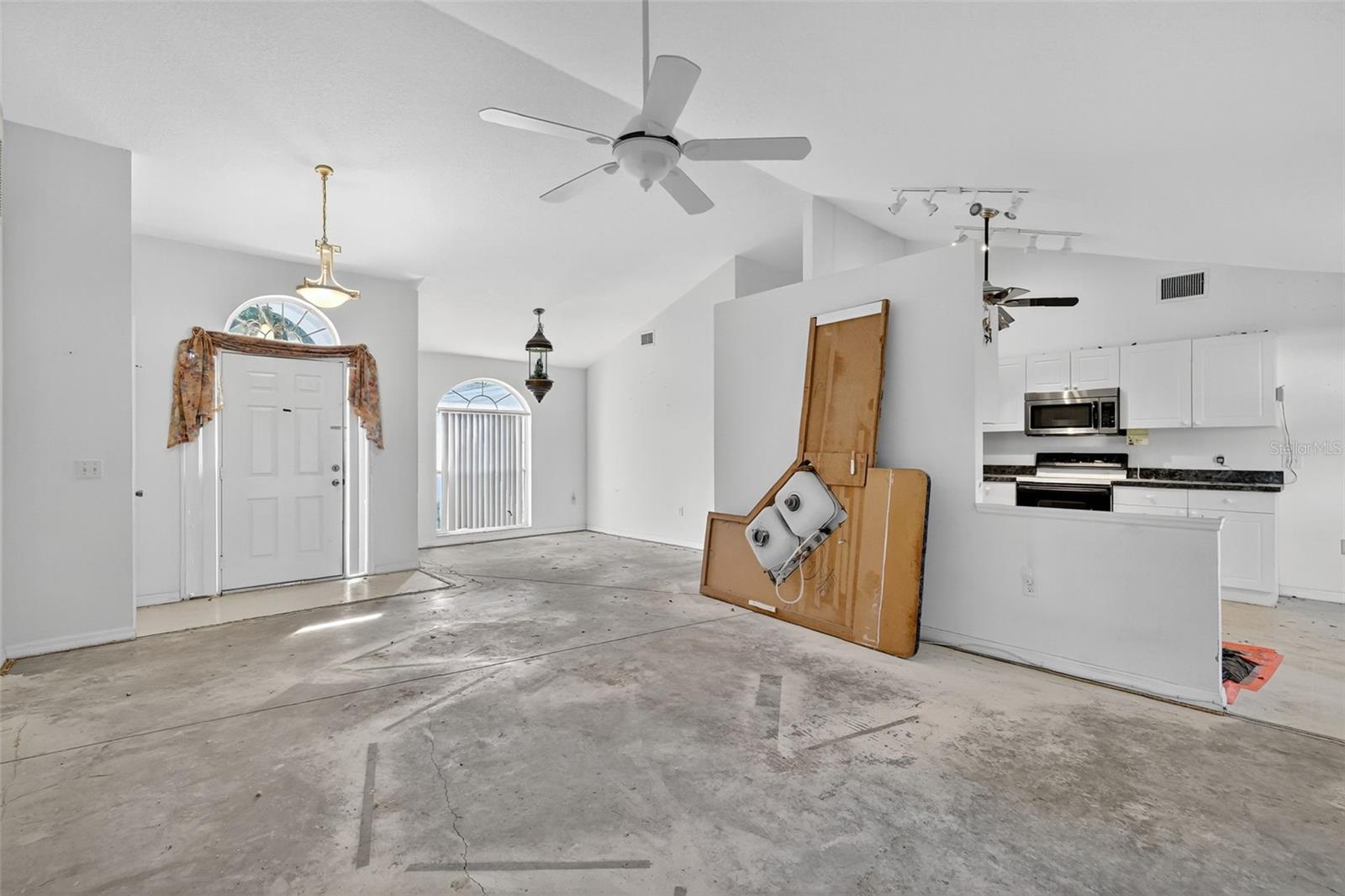 36703 SUNDANCE DRIVE