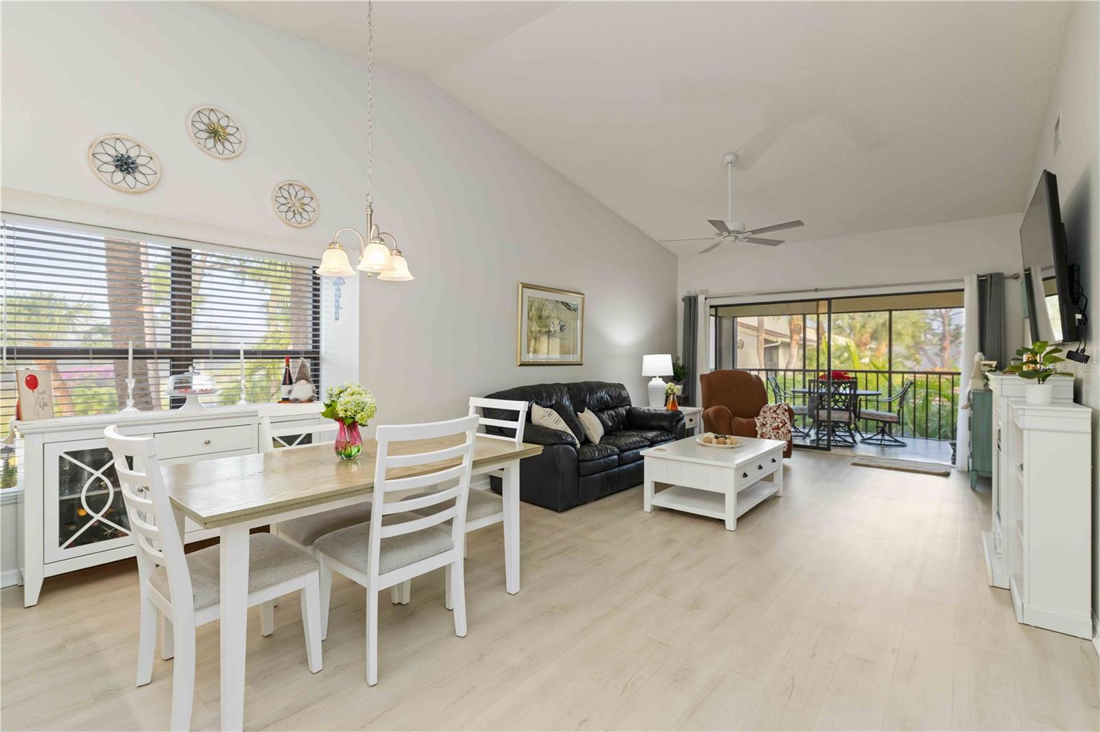 WEYBRIDGE - Residential