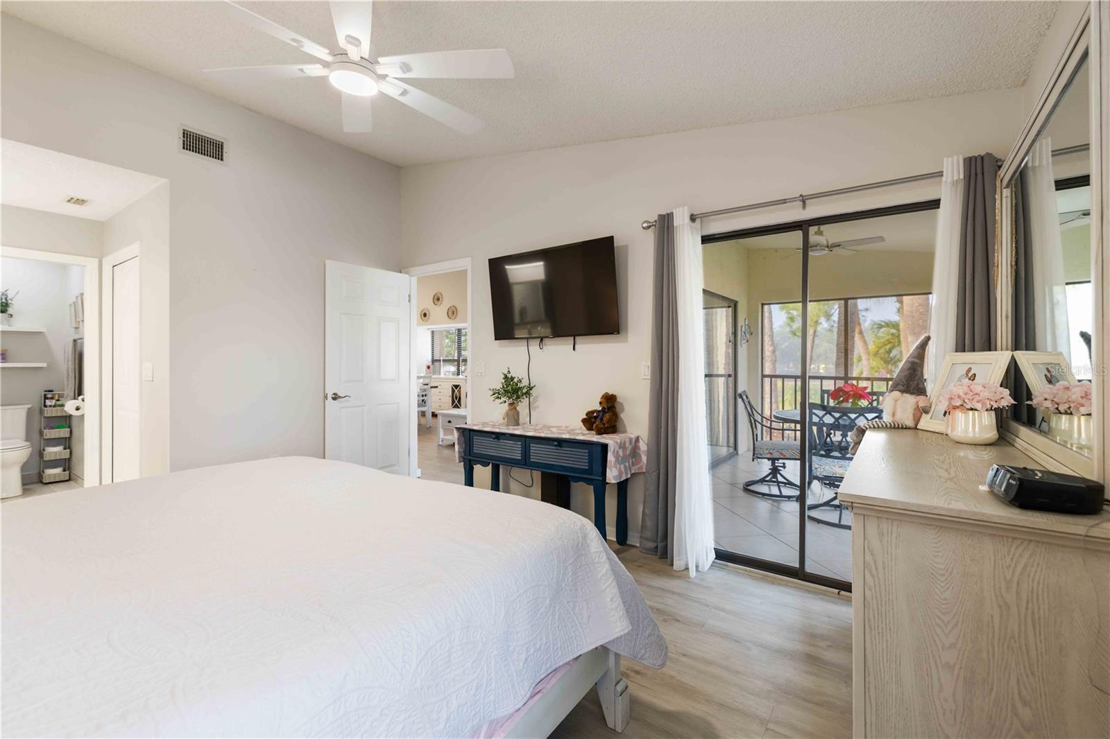 WEYBRIDGE - Residential