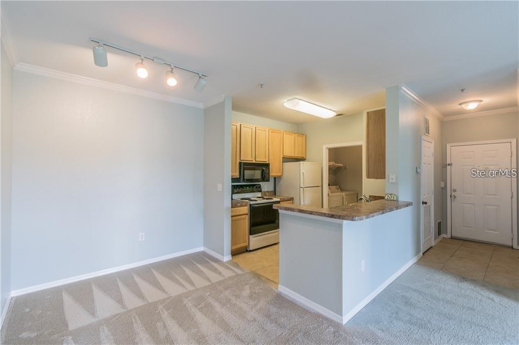 COURTNEY PALMS CONDO - Residential Lease