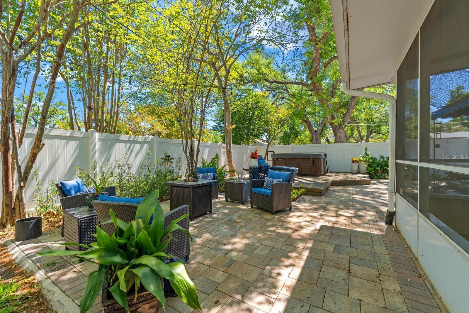 BARR CITY - Residential