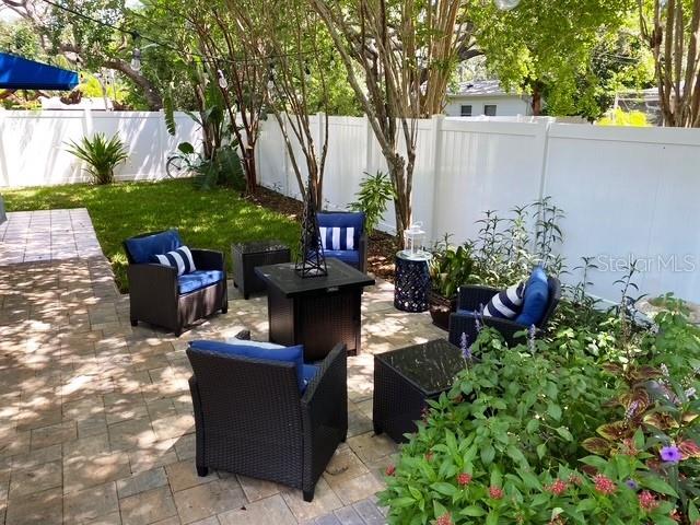 BARR CITY - Residential