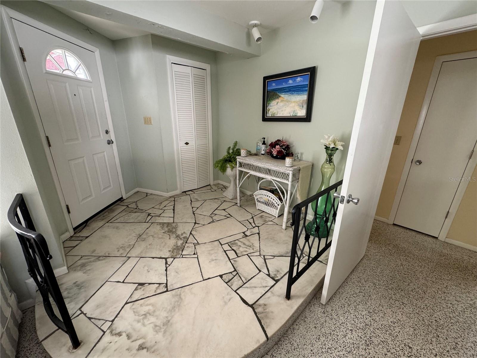 VENICE GARDENS - Residential Lease