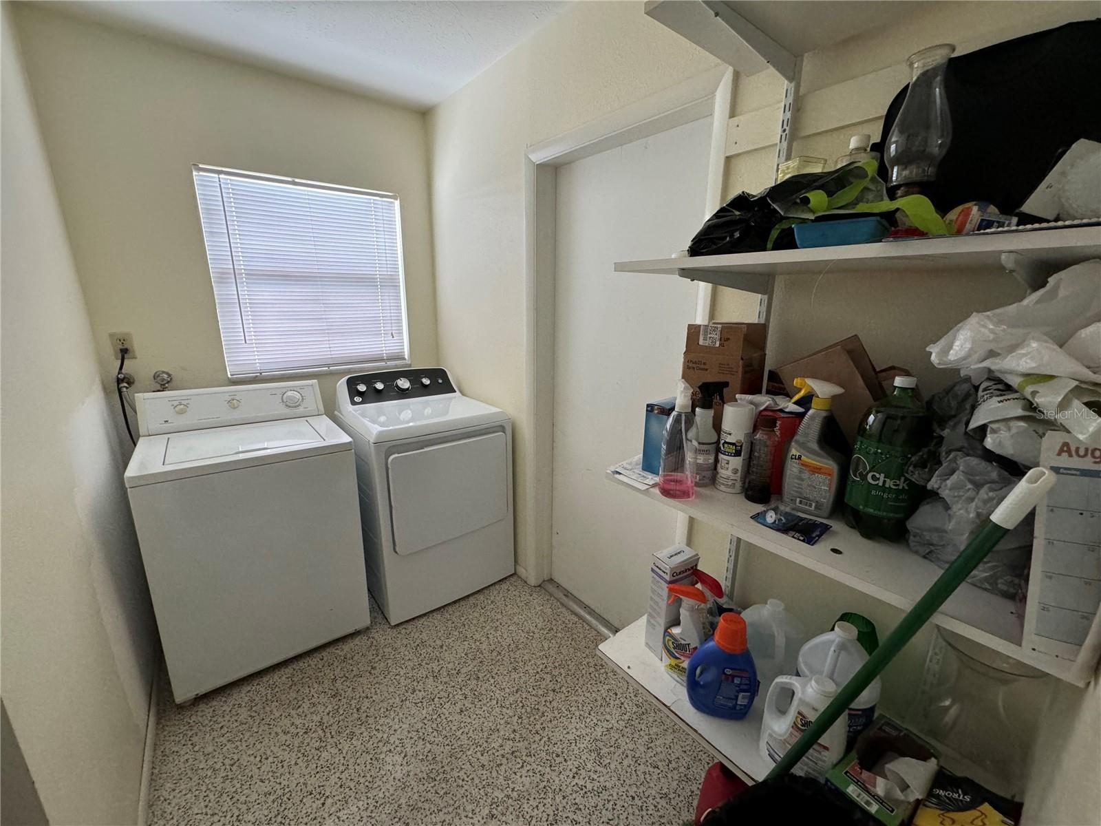 VENICE GARDENS - Residential Lease