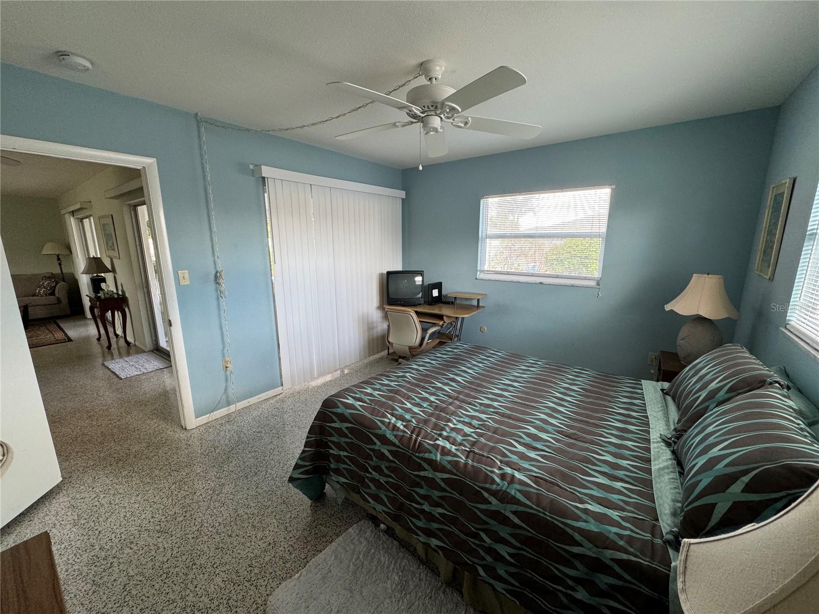 VENICE GARDENS - Residential Lease