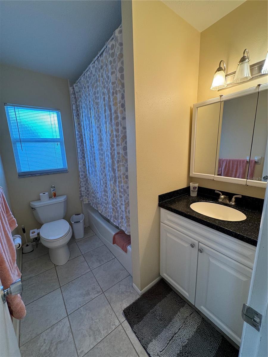 VENICE GARDENS - Residential Lease