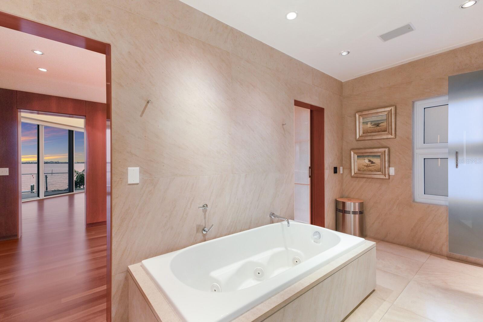 PLACIDA - Residential