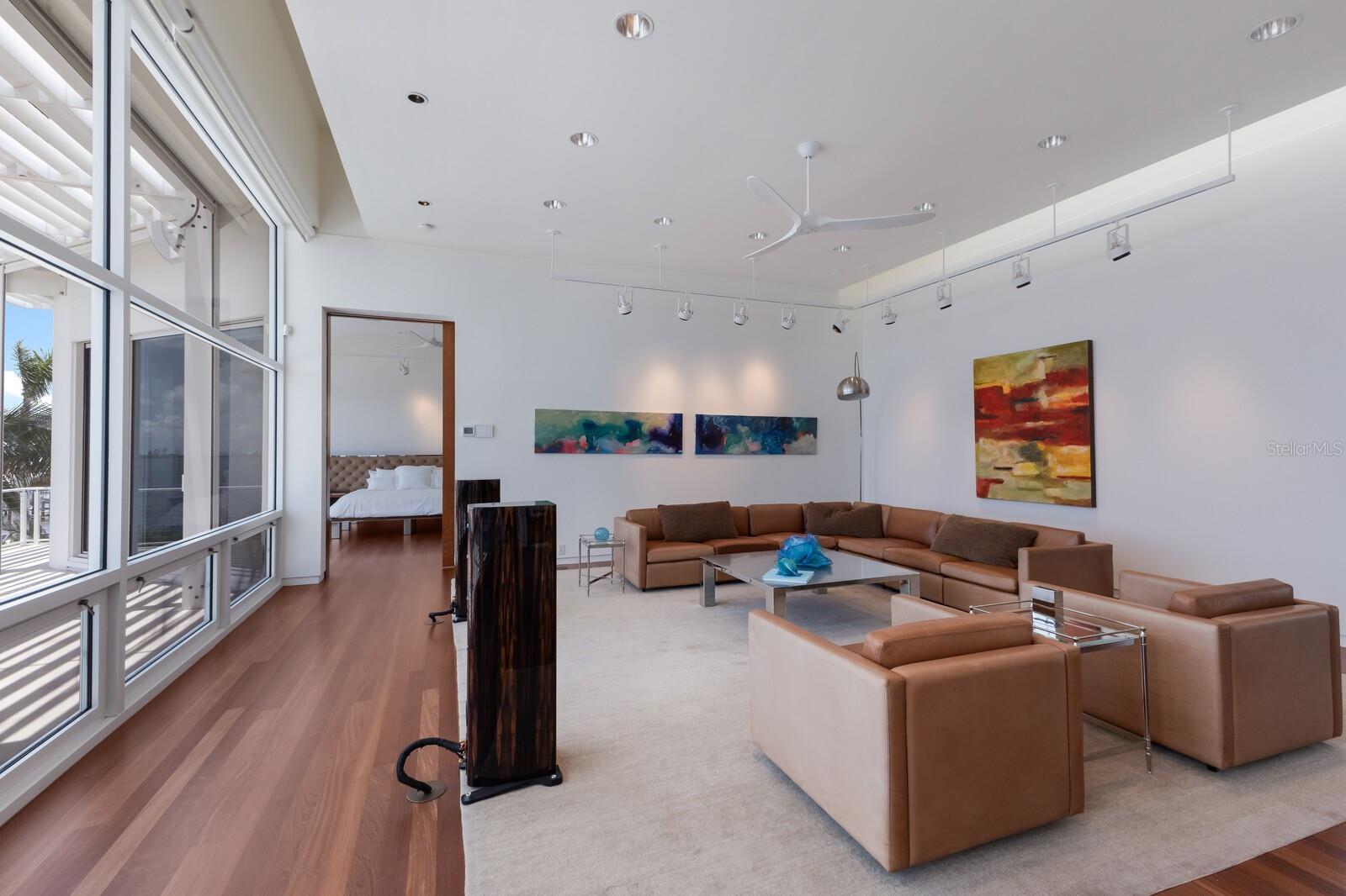 PLACIDA - Residential