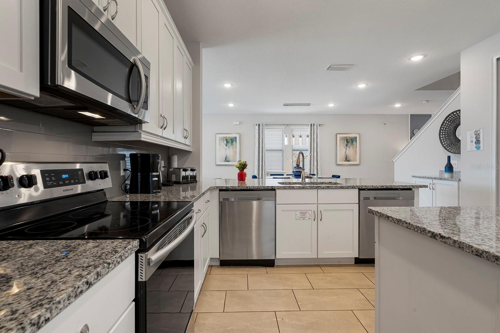 REUNION WEST PH 4 - Residential