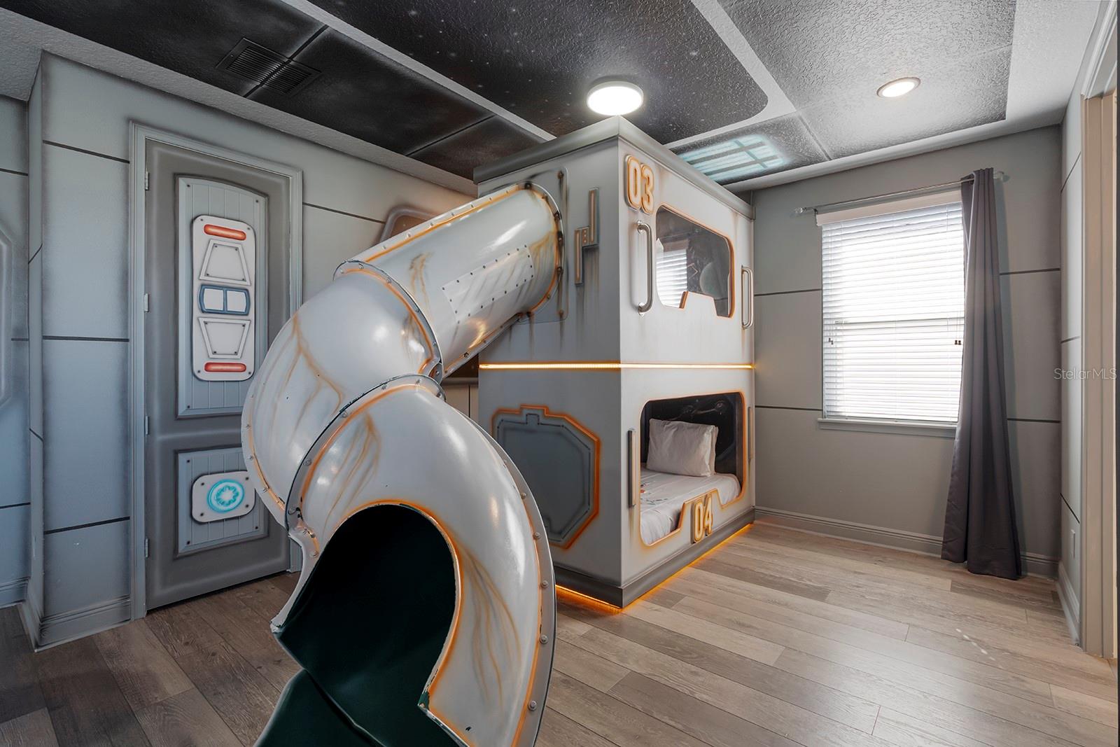 REUNION WEST PH 4 - Residential