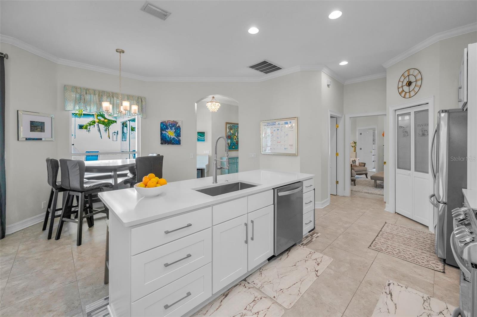 BAYOU CLUB ESTATES TRACT 5, PHASE 3 LOT 69 - Residential