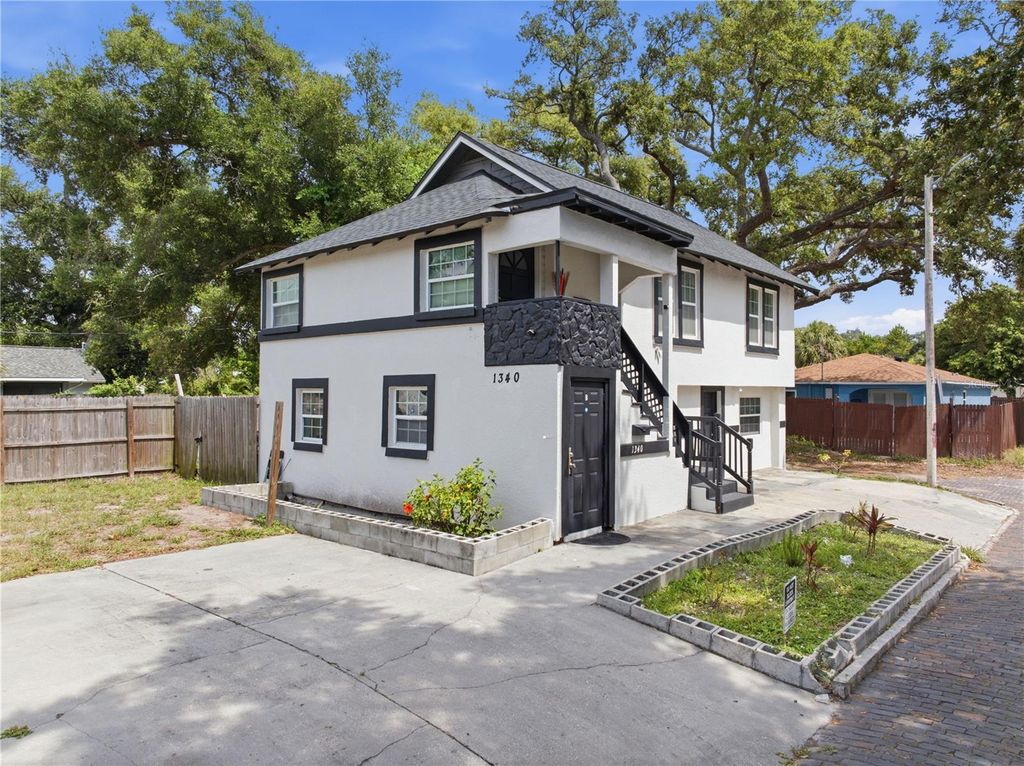 Photo of 1340 13th Avenue S, St Petersburg, FL 33713 (MLS # TB8521125)