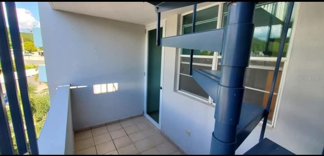 1010 CALLE JULIA DE BURGOS 405